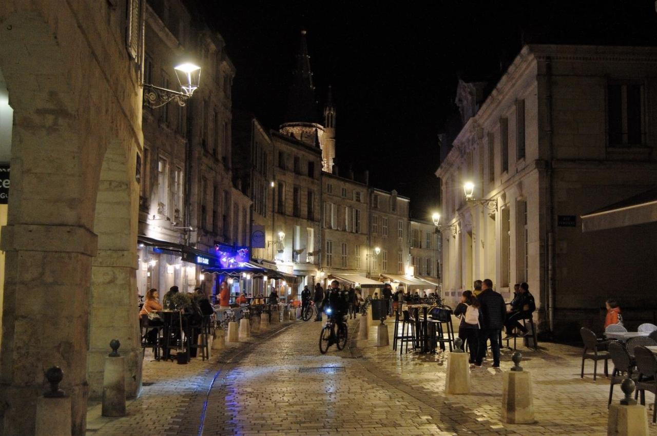 - Le Petit Rochelais -Calme&Cosy- Wifi-Netflix Apartment La Rochelle  Exterior photo