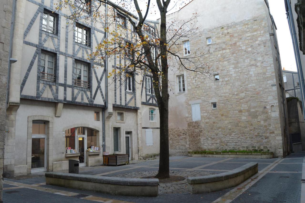 - Le Petit Rochelais -Calme&Cosy- Wifi-Netflix Apartment La Rochelle  Exterior photo